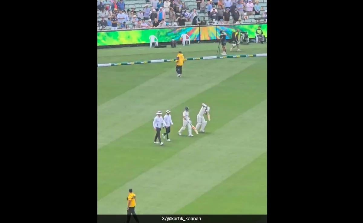 Under-Fire Virat Kohli Walks Into Ground Amid Loud Boos From Fans In Melbourne. Video