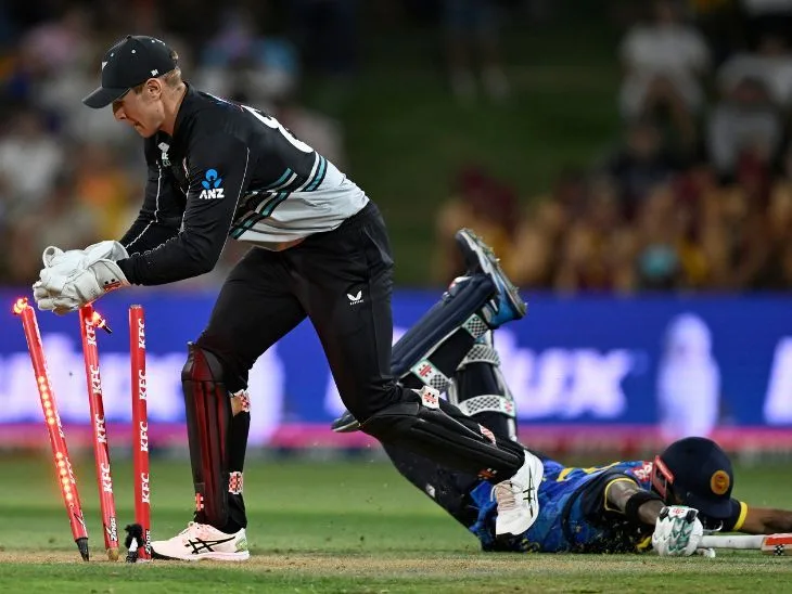 New Zealand won the first T20 by 8 runs Sri lanka pathum nissanka | न्यूजीलैंड ने 8 रन से जीता पहला टी-20: श्रीलंका के काम न आई पाथुम निसांका की फिफ्टी; जैकब डफी प्लेयर ऑफ द मैच